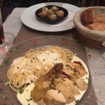 Comptoir Brochant - Escargot and stuffed chicken dinner - Breakfast & Brunch Near Me - Paris, 75