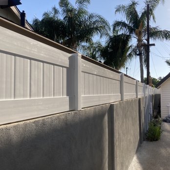 OC Iron and Vinyl - White vinyl wall topper - Fences & Gates Near Me - Placentia, California OC Iron and Vinyl - White vinyl wall topper - Fences & Gates Near Me - Placentia, California