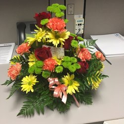 Decker's Flowers