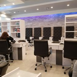 New location next to Pjs! It's so modern and pretty. Very "spa-like"