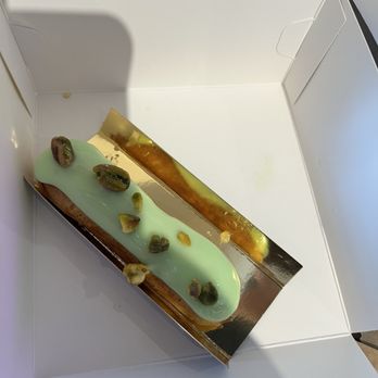 ID-Eclair - Pistachio eclair- very good - Bakeries Near Me - Pasadena, California