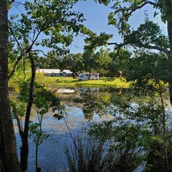 RIVER ROCK RESORT - Lakeview of Lodge and RV camping sites