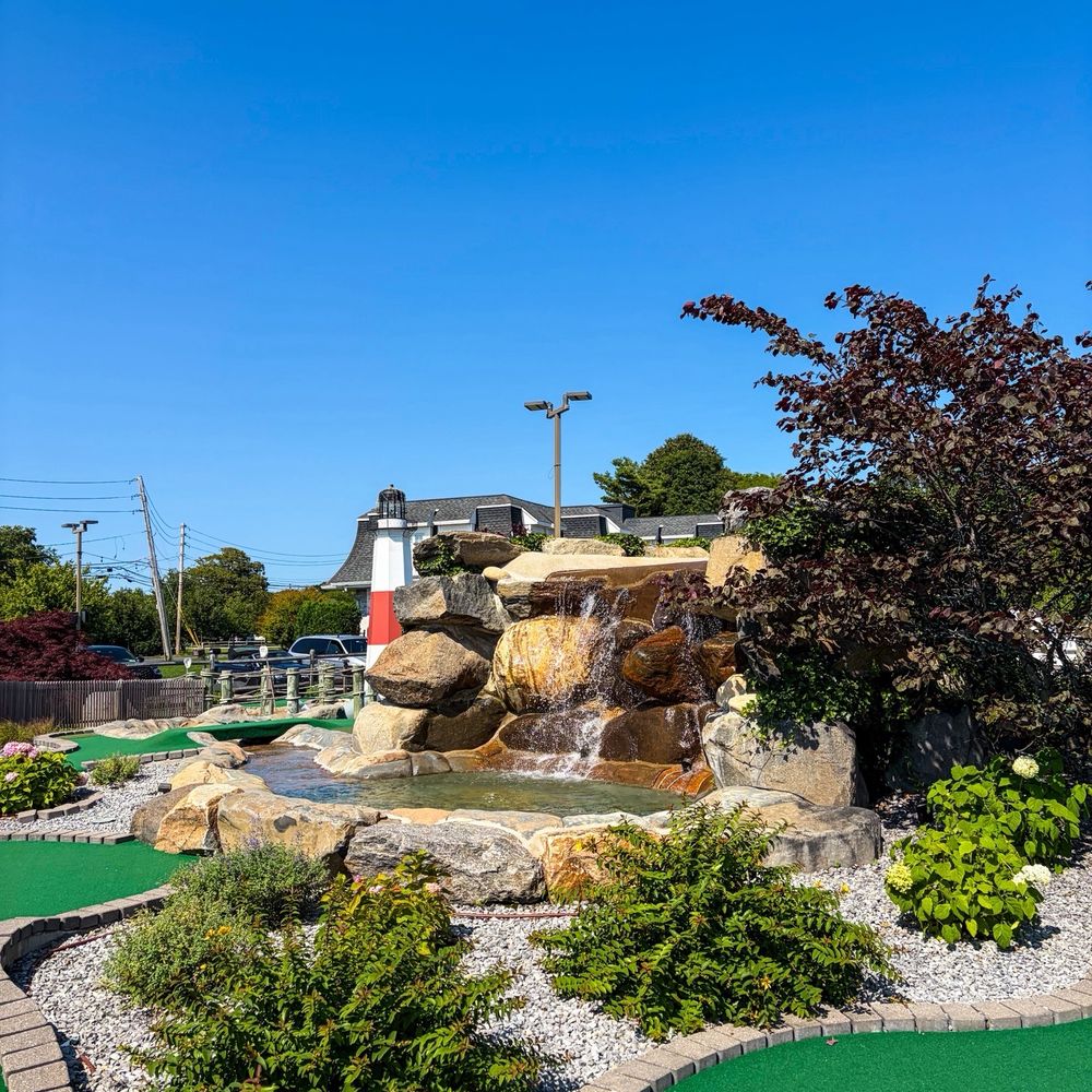 Hamptons Mini Golf - Mini Golf Near Me - Southampton, New York
