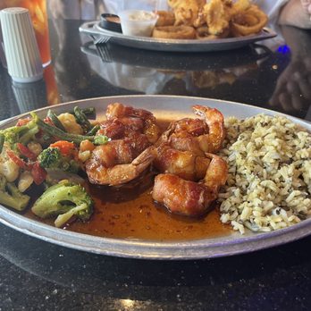 SS Dockside Cafe And Pub - Sweet Pepper Shrimp delicious - American Near Me - Branson, Missouri