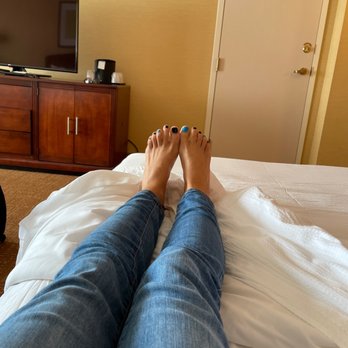 IPolish Nail Bar - My gel pedicured-toes, one week later - Nail Salons Near Me - Phoenix, Arizona