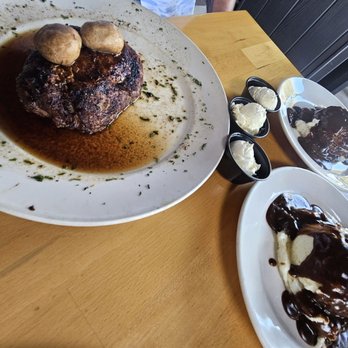 Steakhouse 22 - 9oz filet and mashed potatoes - Steakhouses Near Me - Shelby Township, Michigan Steakhouse 22 - 9oz filet and mashed potatoes - Steakhouses Near Me - Shelby Township, Michigan