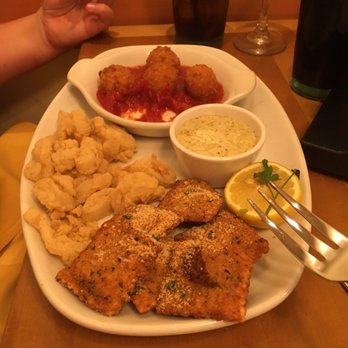 Olive Garden Italian Restaurant - Sampler with Fried Ravioli, Calamari, and a Fried Risotto - Italian Near Me - Bozeman, Montana Olive Garden Italian Restaurant - Sampler with Fried Ravioli, Calamari, and a Fried Risotto - Italian Near Me - Bozeman, Montana