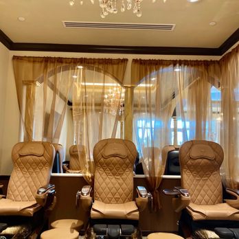 Venetian Nail Spa - Pedicure station... one of many - Nail Salons Near Me - Palm Beach Gardens, Florida Venetian Nail Spa - Pedicure station... one of many - Nail Salons Near Me - Palm Beach Gardens, Florida