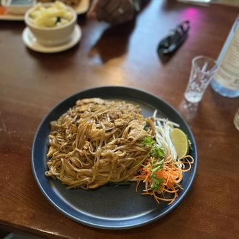 Siam Thai Restaurant - Pad Thai Dinner - Thai Near Me - Decatur, Georgia Siam Thai Restaurant - Pad Thai Dinner - Thai Near Me - Decatur, Georgia
