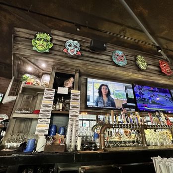 The Derby Restaurant & Bar - American Near Me - Salem, Massachusetts
