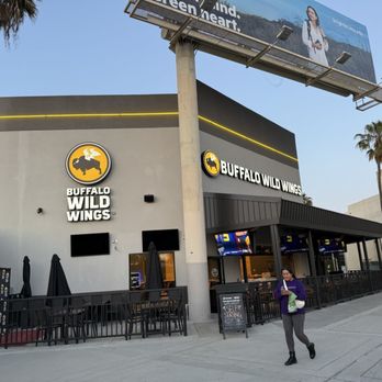 Buffalo Wild Wings - Chicken Wings Near Me - Orange, California Buffalo Wild Wings - Chicken Wings Near Me - Orange, California