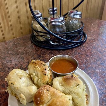 Italian Pizzeria - Garlic knots - Italian Near Me - Live Oak, Florida