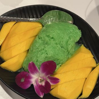Nok’s Kitchen - Pandan Sticky Rice Mango - Laotian Near Me - Westminster, California Nok’s Kitchen - Pandan Sticky Rice Mango - Laotian Near Me - Westminster, California