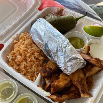 Panchitas Kitchen & Bakery - Pollo asado dinner plate - Bakeries Near Me - San Diego, California Panchitas Kitchen & Bakery - Pollo asado dinner plate - Bakeries Near Me - San Diego, California