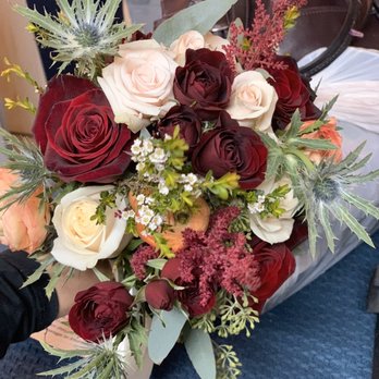 Rhonda's Flowers & Gifts - Another view of the brides bouquet - Florists Near Me - Chantilly, Virginia Rhonda's Flowers & Gifts - Another view of the brides bouquet - Florists Near Me - Chantilly, Virginia