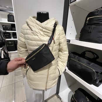 Tumi - Luggage Near Me - Auburn Hills, Michigan Tumi - Luggage Near Me - Auburn Hills, Michigan