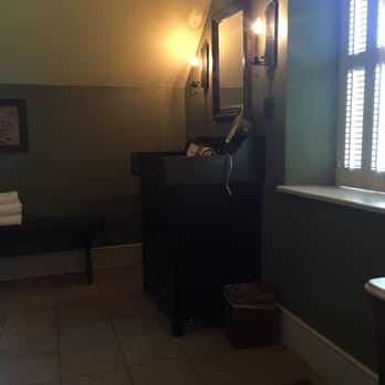 The Inn at Hermannhof - Wagner bathroom - Hotels Near Me - Hermann, Missouri The Inn at Hermannhof - Wagner bathroom - Hotels Near Me - Hermann, Missouri