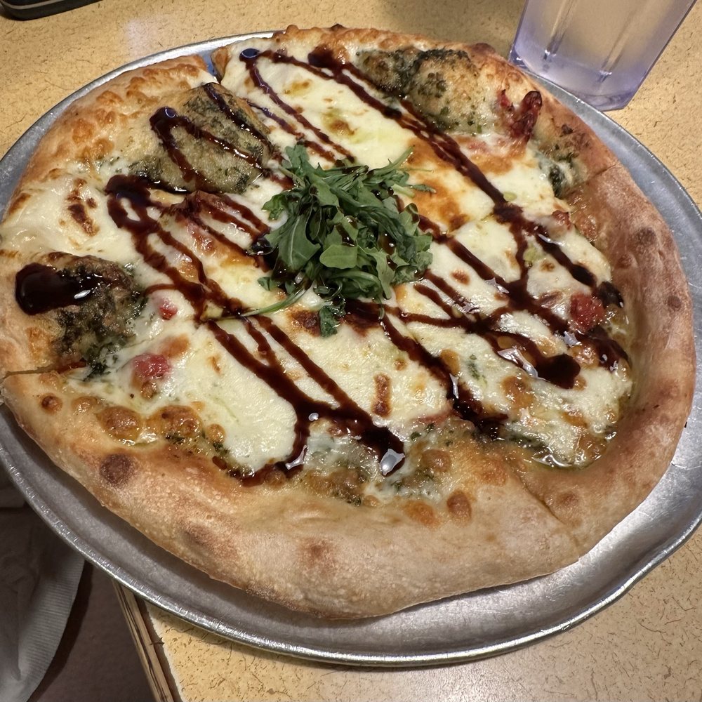Old Chicago Pizza + Taproom - FARMER'S DAUGHTER PIZZA - Pizza Near Me - GREELEY, Colorado Old Chicago Pizza + Taproom - FARMER'S DAUGHTER PIZZA - Pizza Near Me - GREELEY, Colorado