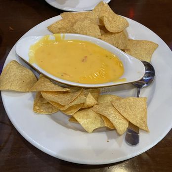 2 Jefes Tex- Mex - Chile con queso - Tex-Mex Near Me - Alexandria, Virginia