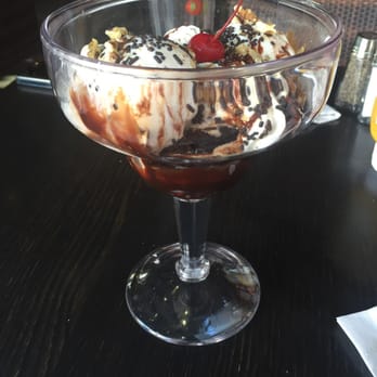 Hard Rock Cafe - Dessert - Burgers Near Me - Honolulu, Hawaii Hard Rock Cafe - Dessert - Burgers Near Me - Honolulu, Hawaii