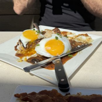 Hula's Modern Tiki - Loco moco - Hawaiian Near Me - Phoenix, Arizona