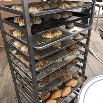Paris Bakery - Fresh Conchas all day long - Bakeries Near Me - San Juan, Texas