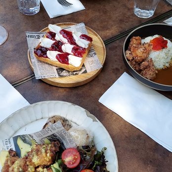 Davelle - Bento in front, Berry toast, and Curry. - Japanese Near Me - New York, New York Davelle - Bento in front, Berry toast, and Curry. - Japanese Near Me - New York, New York