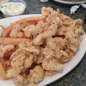 The Causeway Restaurant - Nice serving of fried clams...atop "well done fries" - Seafood Near Me - Gloucester, Massachusetts The Causeway Restaurant - Nice serving of fried clams...atop "well done fries" - Seafood Near Me - Gloucester, Massachusetts