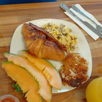 Wharf Master's Inn - 1 of the fresh and delicious breakfast options (they also offer continental breakfast options) - Hotels Near Me - Point Arena, California Wharf Master's Inn - 1 of the fresh and delicious breakfast options (they also offer continental breakfast options) - Hotels Near Me - Point Arena, California