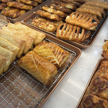 Tous Les Jours - Bakeries Near Me - Towson, Maryland