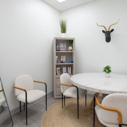 SkinMD - SkinMD Framingham Consultation Room