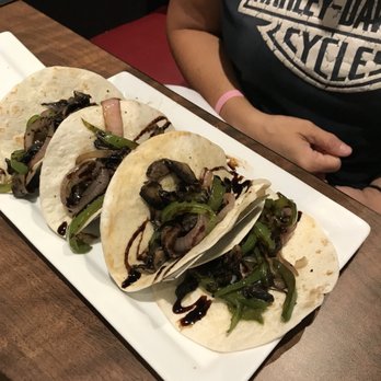 Versailles Brewing - Portobello mushroom tacos - Brewpubs Near Me - Versailles, Kentucky