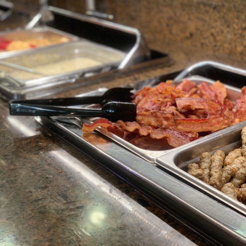 Dragon's Den - Bacon, Sausage, Biscuit and Gravy among others - American Near Me - Carlsbad, California Dragon's Den - Bacon, Sausage, Biscuit and Gravy among others - American Near Me - Carlsbad, California