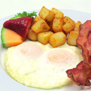 Freeport Food & Drink - Rise and Shine Breakfast - Lounges Near Me - Calgary, Alberta Freeport Food & Drink - Rise and Shine Breakfast - Lounges Near Me - Calgary, Alberta