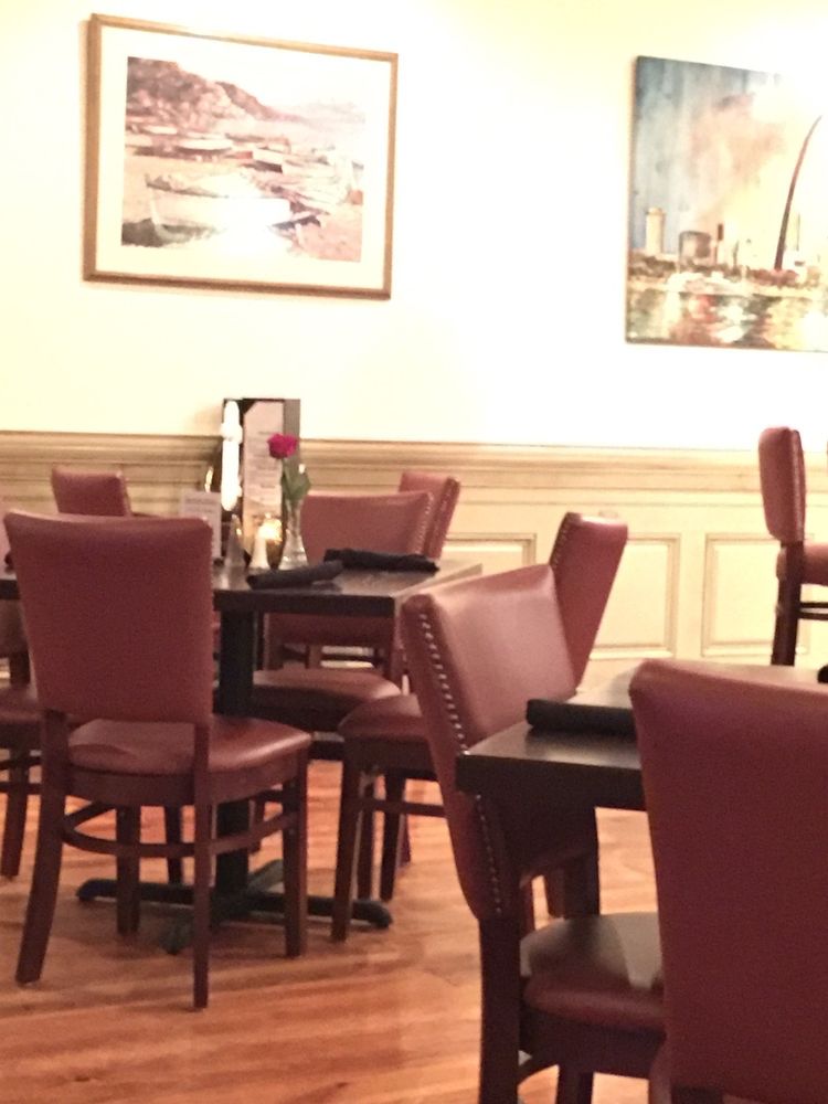 Frankie's On The Hill Logo