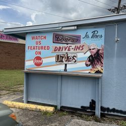 La Pines Cafe