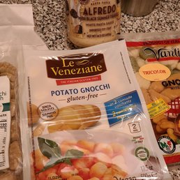 Gnocchi and alfredo truffle sauce (I've tried sauce before and very flavorful) Gnocchi and alfredo truffle sauce (I've tried sauce before and very flavorful)