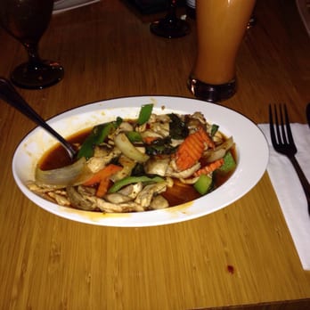 Mai Thai 2 - The Basil Chicken - Thai Near Me - Concord, California