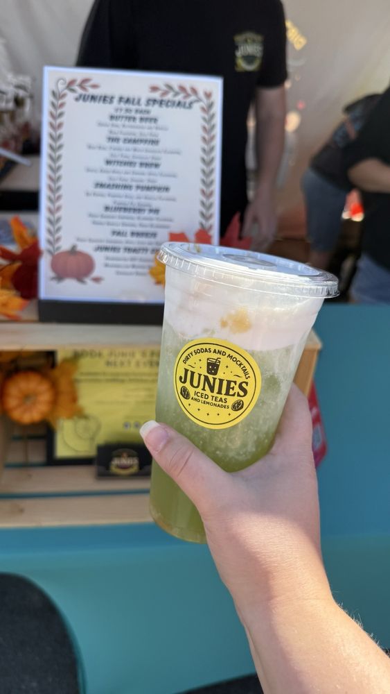 Junies Logo