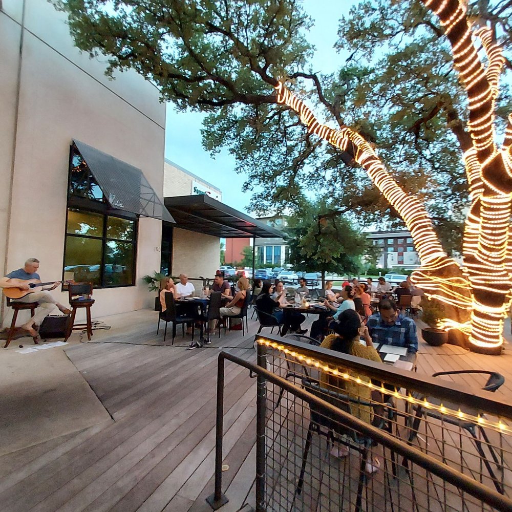 Super Sap's Fine Thai Cuisine - Front patio - Thai Near Me - Cedar Park, Texas