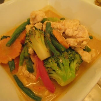 Thai Terminal - Chicken Peanut Curry medium spicy curry with carrot, broccoli, string bean, and ground peanuts - Thai Near Me - New York, New York Thai Terminal - Chicken Peanut Curry medium spicy curry with carrot, broccoli, string bean, and ground peanuts - Thai Near Me - New York, New York