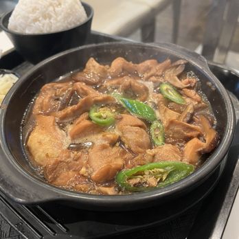 Yang's Braised Chicken Rice - Yangs Chicken Rice Bowl - Chicken Shop Near Me - Cupertino, California Yang's Braised Chicken Rice - Yangs Chicken Rice Bowl - Chicken Shop Near Me - Cupertino, California