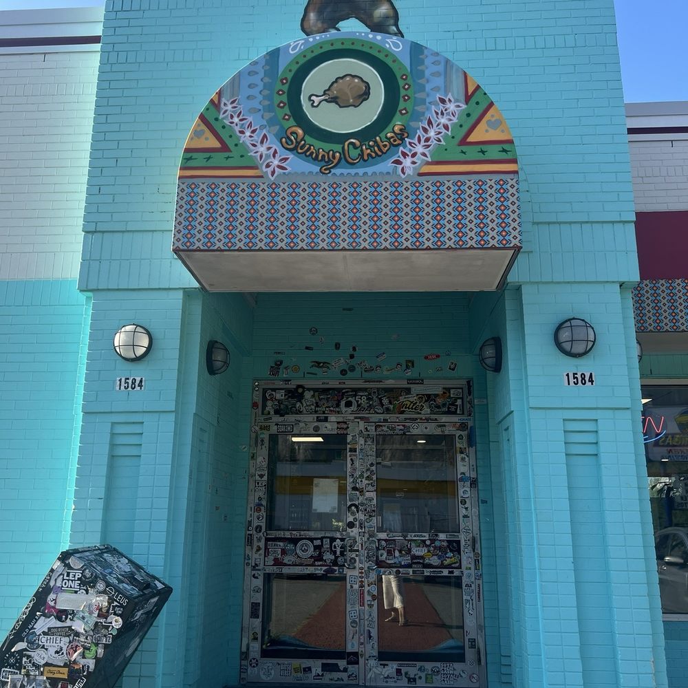 Sunny Chibas - Facade - Mexican Near Me - Squamish, British Columbia
