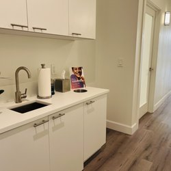 Radiant Waxing - Lake Conroe