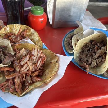 Taquería los Poblanos - Asada and Al pastor - Tacos Near Me - Los Algodones, BCN Taquería los Poblanos - Asada and Al pastor - Tacos Near Me - Los Algodones, BCN
