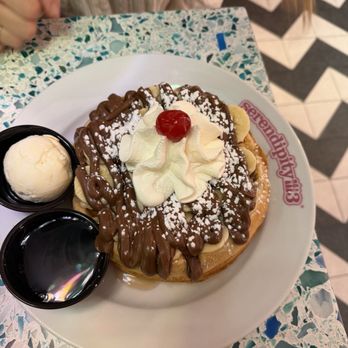 Serendipity 3 - Times Square - Banana Nutella waffles - American Near Me - New York, New York Serendipity 3 - Times Square - Banana Nutella waffles - American Near Me - New York, New York