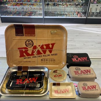 PLATINUM SMOKE & VAPE - Tobacco Shops Near Me - Riverside, California PLATINUM SMOKE & VAPE - Tobacco Shops Near Me - Riverside, California