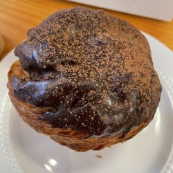 Bakehouse - Tiramisu cruffin