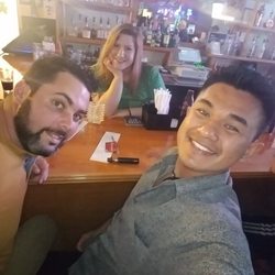 Val’s Pub And Grill