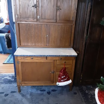 The Eclectic Chic - Antiques Near Me - Oneida, New York